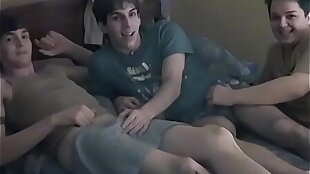 Wild twinks sucking big cock and pounding in nasty threesome